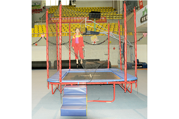 少儿方蹦床 II(图1)