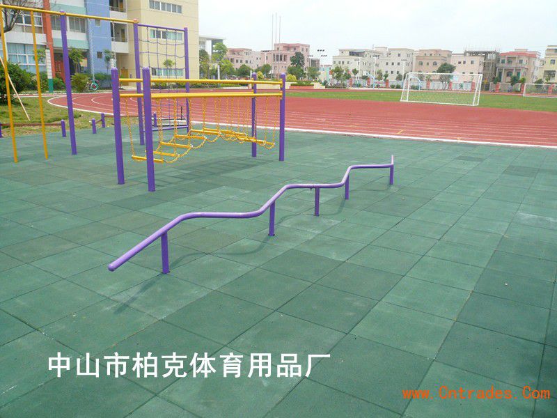 供应中山校园体育设施、柏克锻炼跳跃能力跳跃设施、连环跳体育用品(图1)
