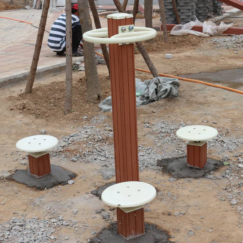 室外健身器材户外小区公园社区广场老年人体育用品路径棋盘桌(图1) 室外健身器材户外小区公园社区广场老年人体育用品路径棋盘桌(图1)