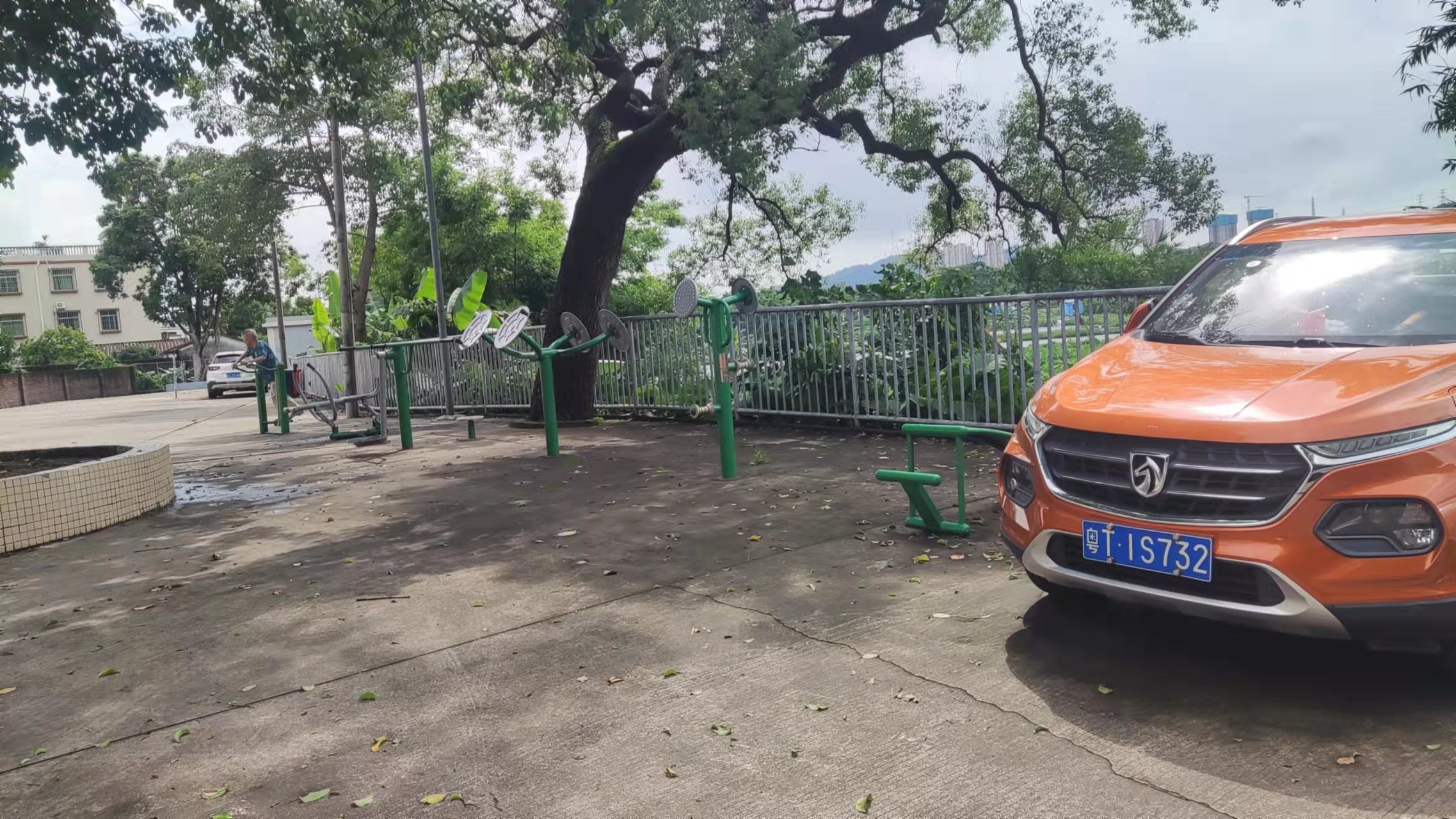 三乡镇白石村白石篮球场(图3)