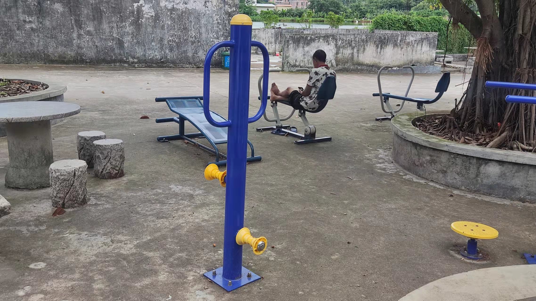 三乡镇白石村岐黄篮球场(图8)