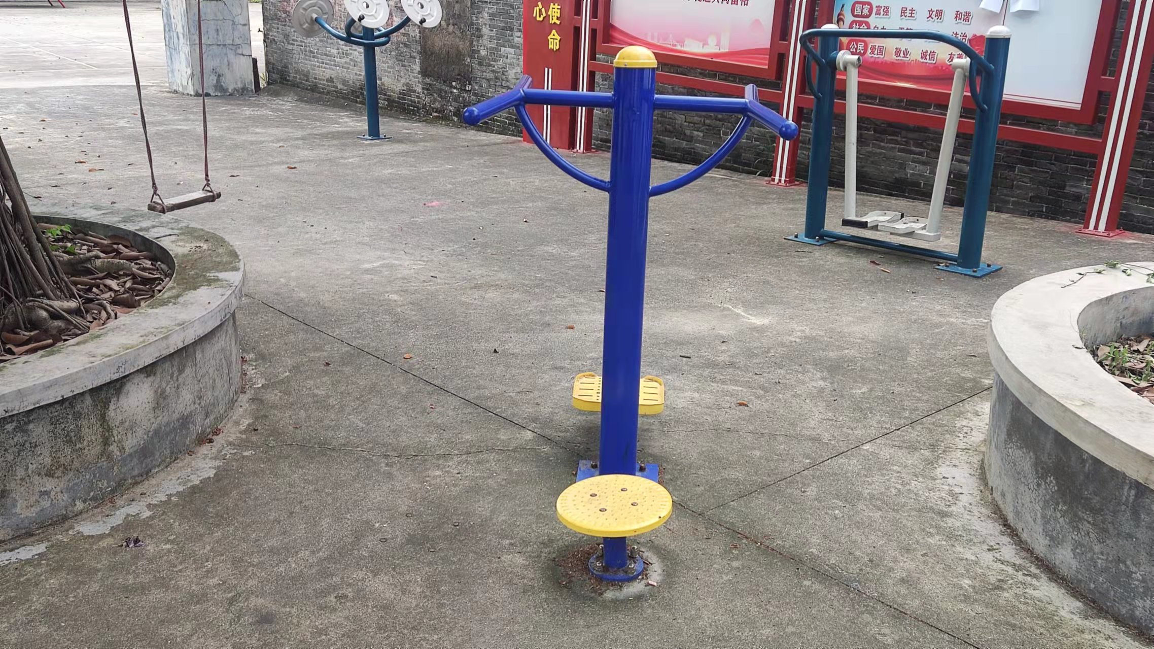 三乡镇白石村岐黄篮球场(图10)