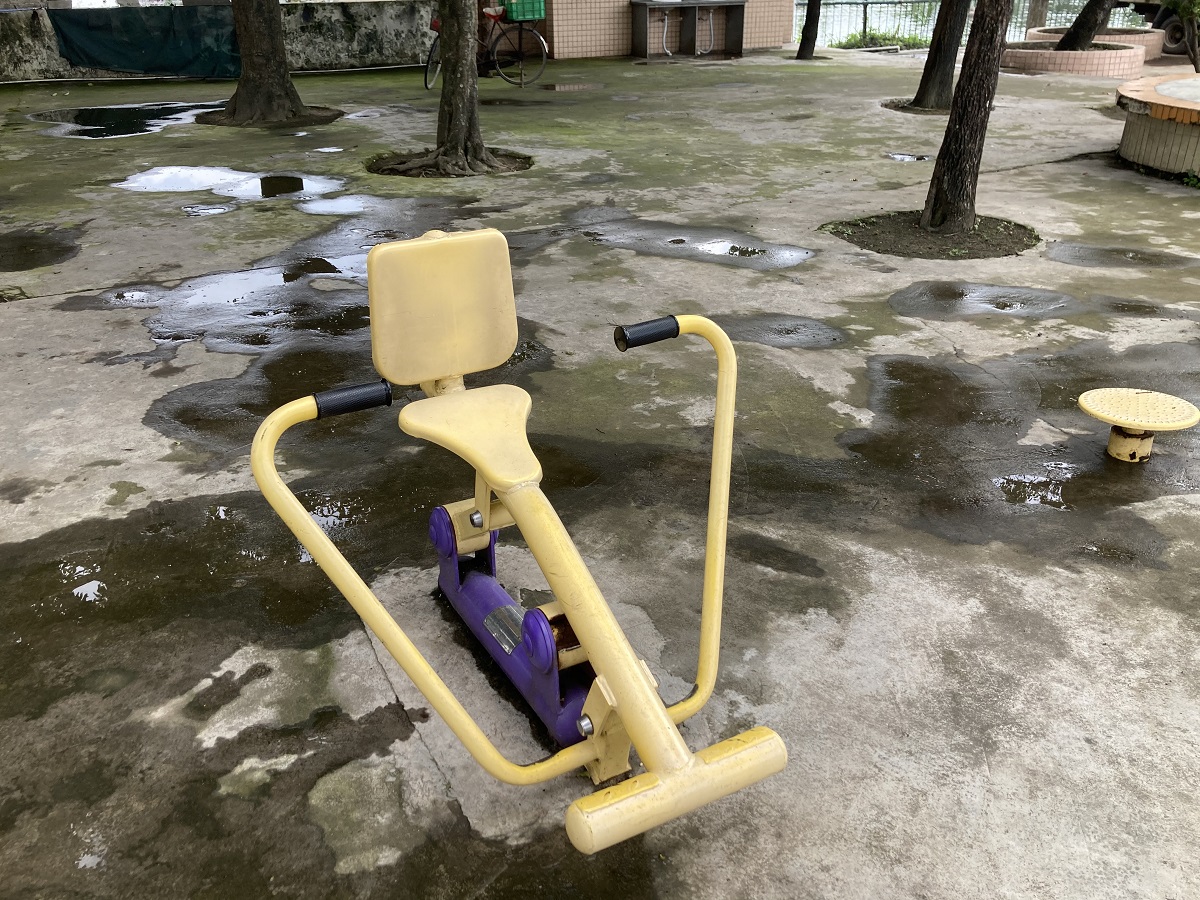 板芙镇板芙村综合文化服务中心健身路径(图3)