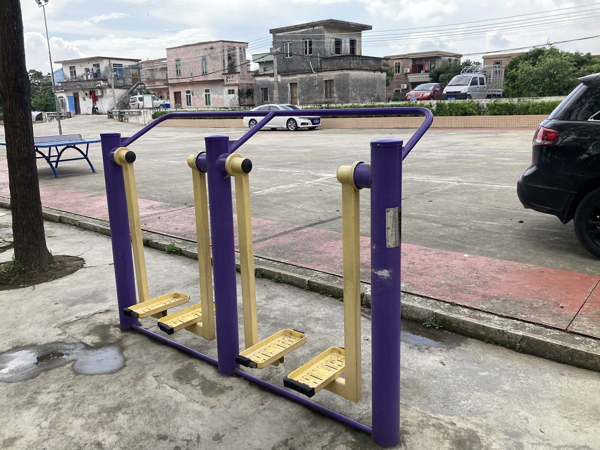 板芙镇板芙村综合文化服务中心健身路径(图9)