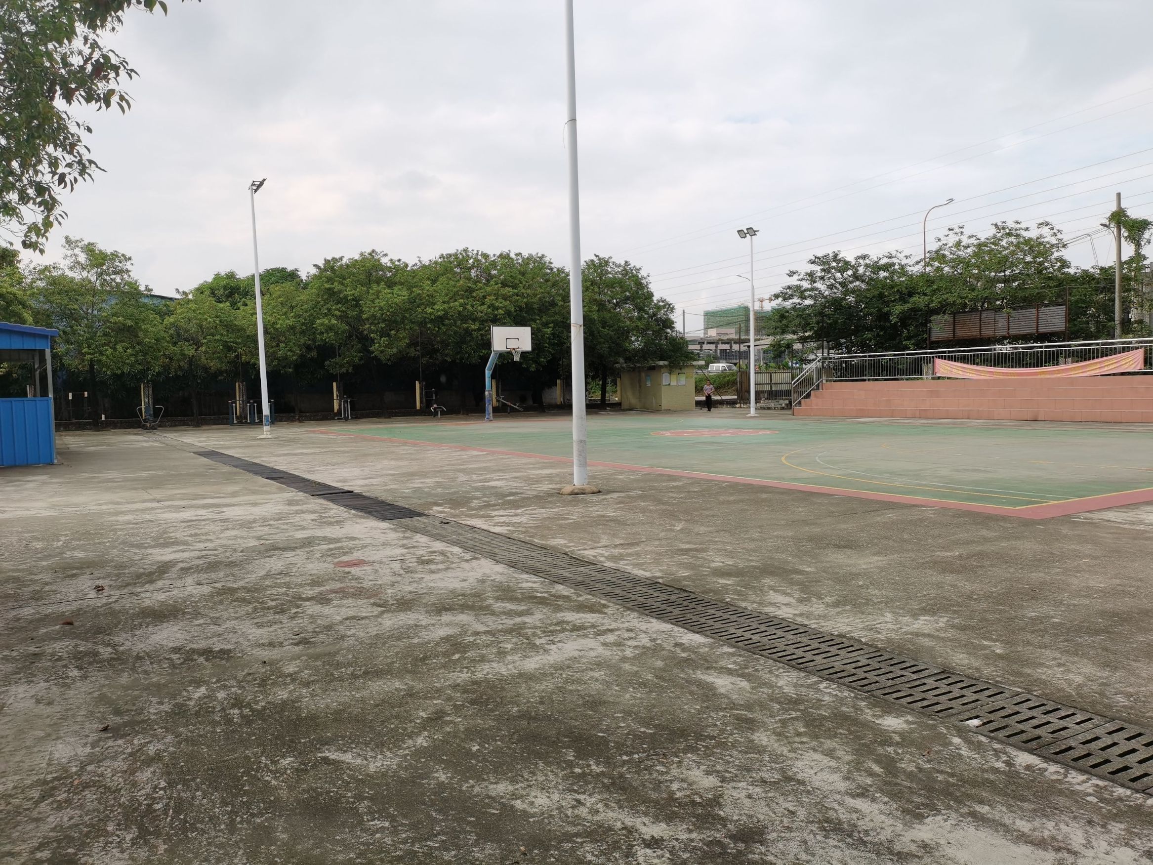 结民乌沙球场(图2)