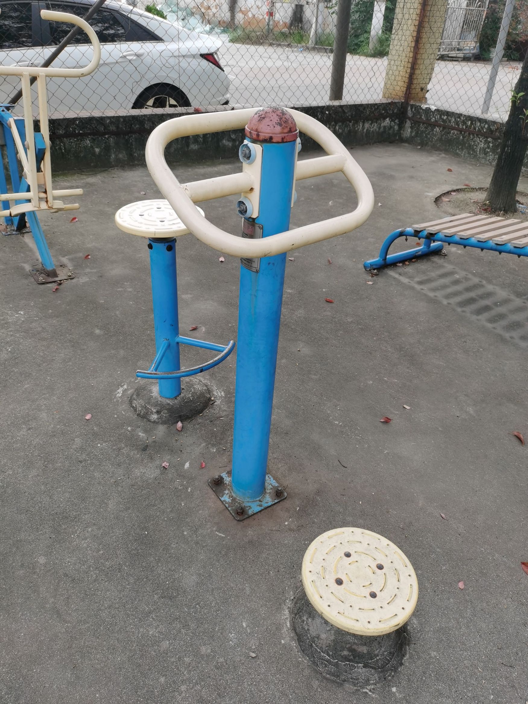 结民乌沙球场(图8)