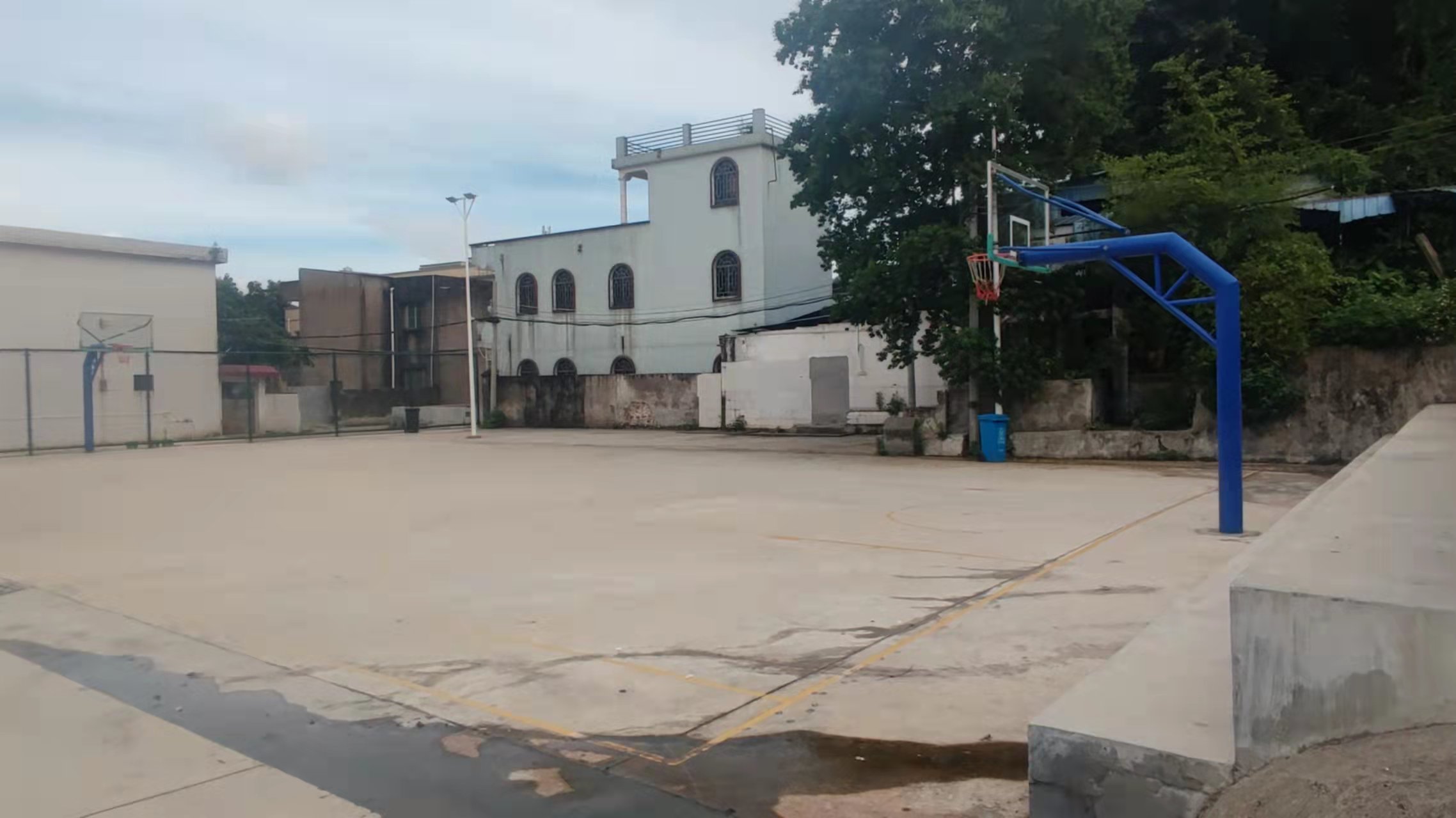 三乡镇白石村锚山篮球场(图4) 三乡镇白石村锚山篮球场(图4)