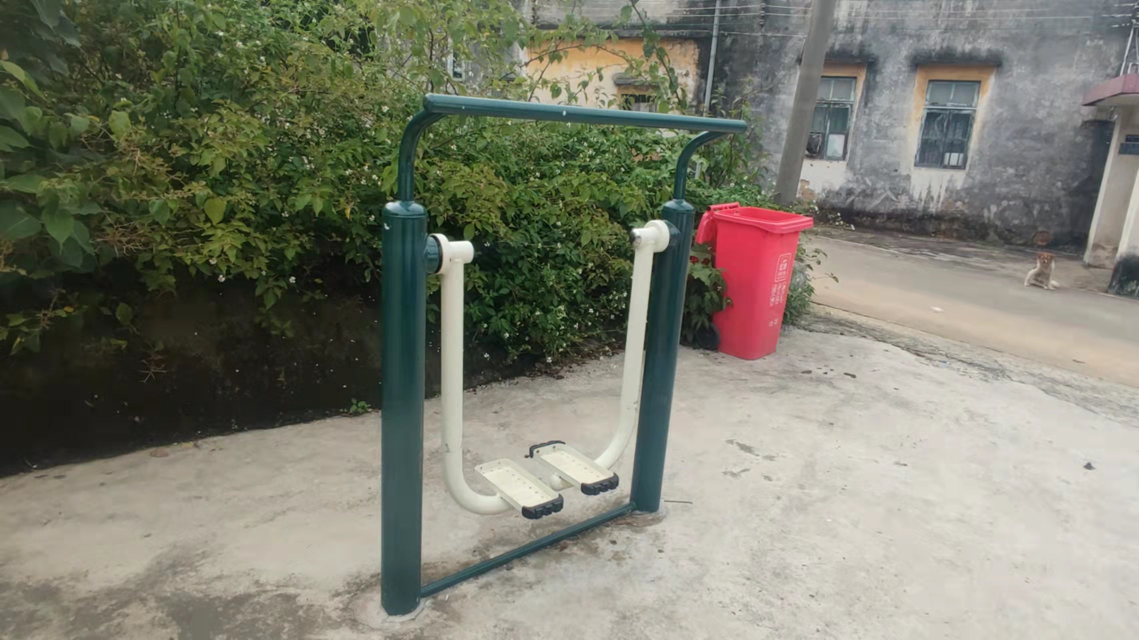 三乡镇白石村锚山篮球场(图6) 三乡镇白石村锚山篮球场(图6)