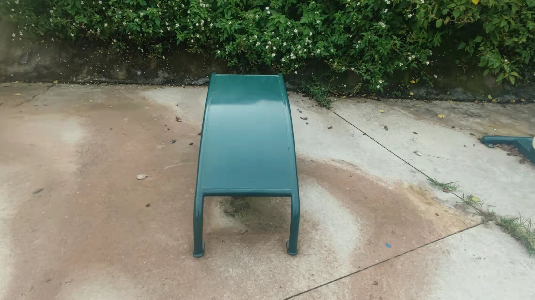 三乡镇白石村锚山篮球场(图8) 三乡镇白石村锚山篮球场(图8)