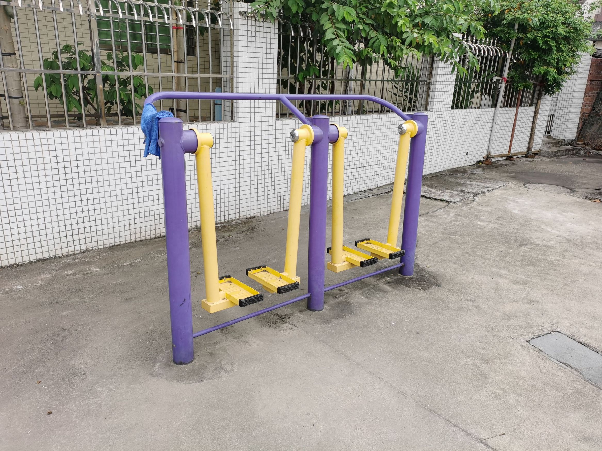 结民陈家庄健身广场(图1) 结民陈家庄健身广场(图1)