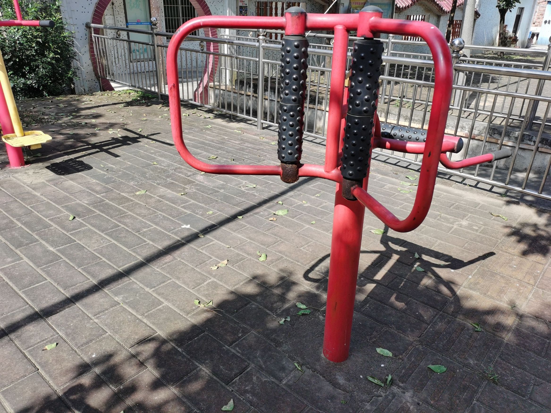 东南村综合文化活动广场(图11) 东南村综合文化活动广场(图11)