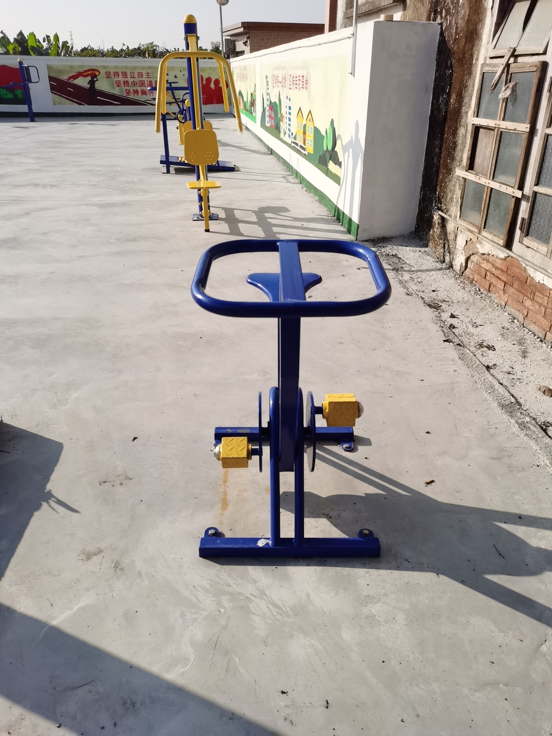 东南甩洲活动广场(图3) 东南甩洲活动广场(图3)