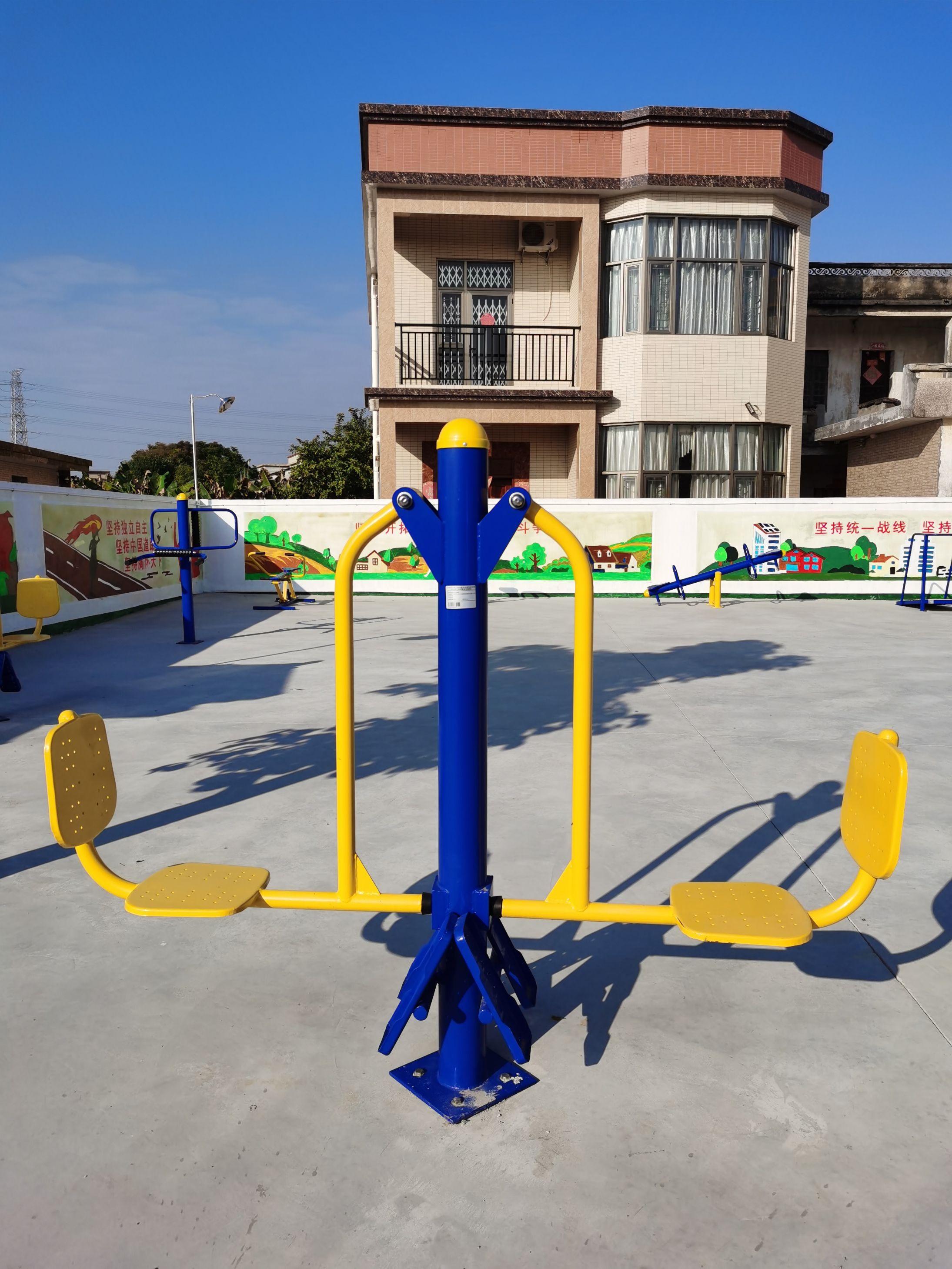 东南甩洲活动广场(图6) 东南甩洲活动广场(图6)