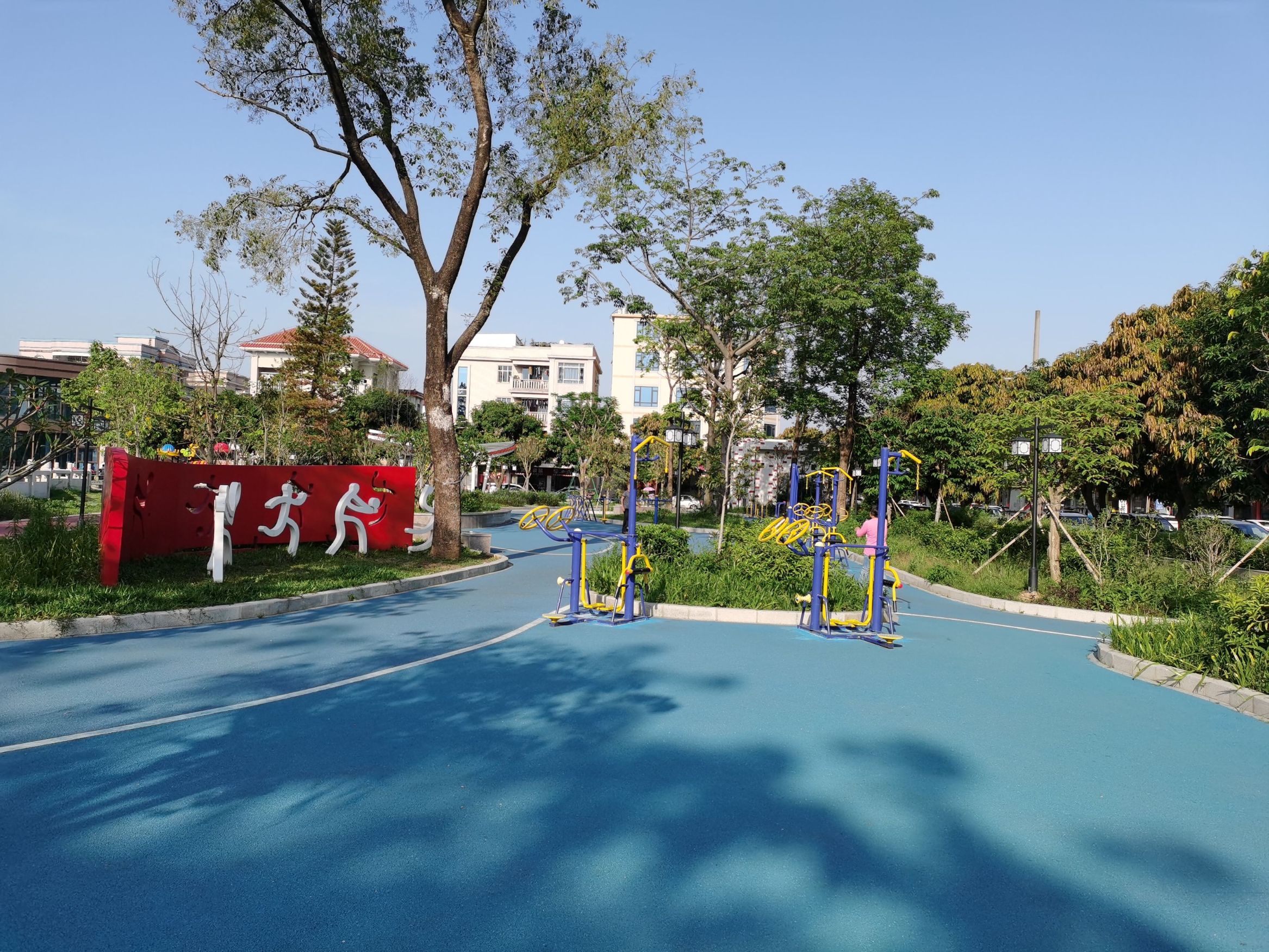 三角镇镇文化广场(图2) 三角镇镇文化广场(图2)