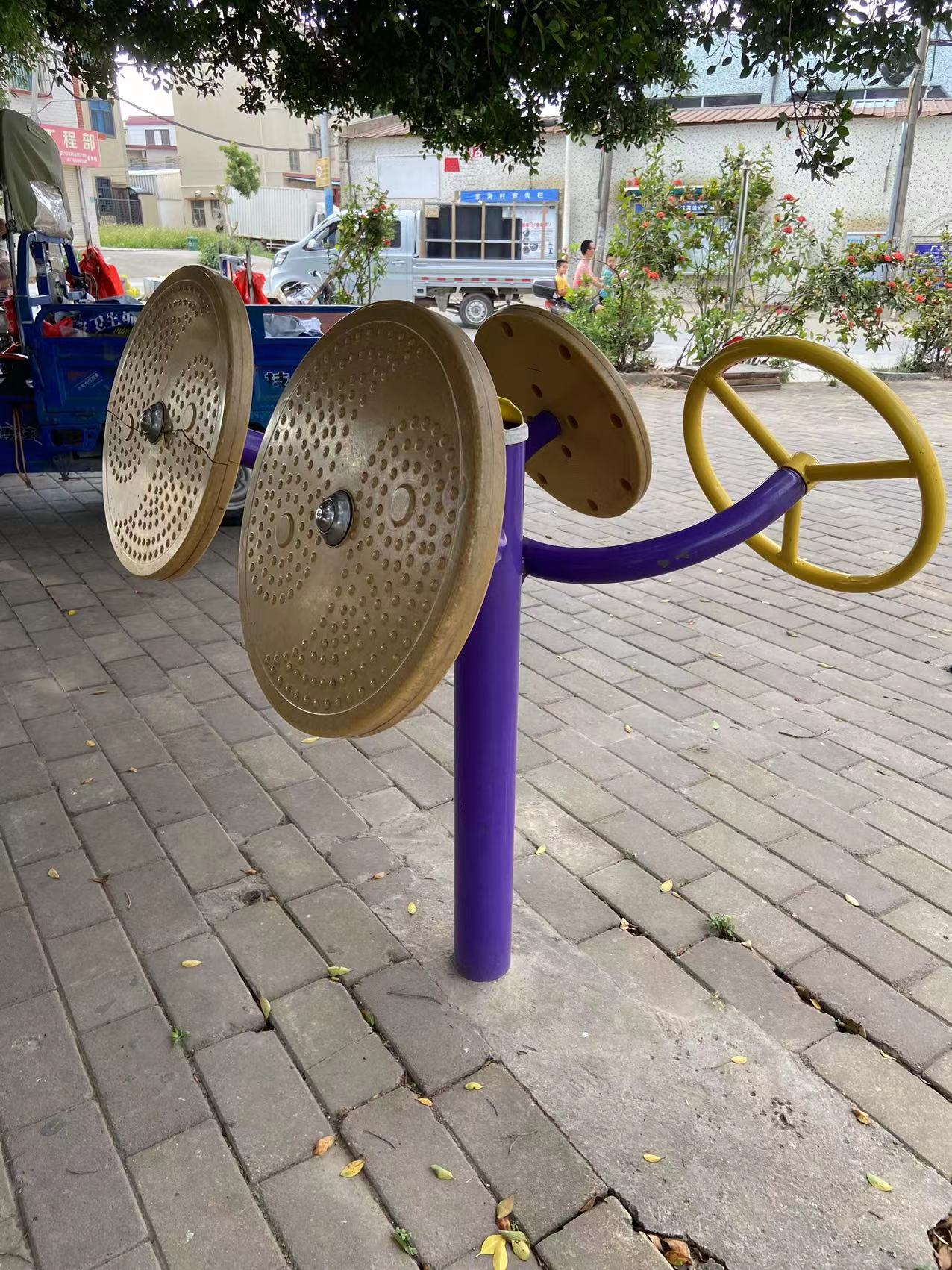 三乡镇茅湾村沿湾街公园仔(图1) 三乡镇茅湾村沿湾街公园仔(图1)