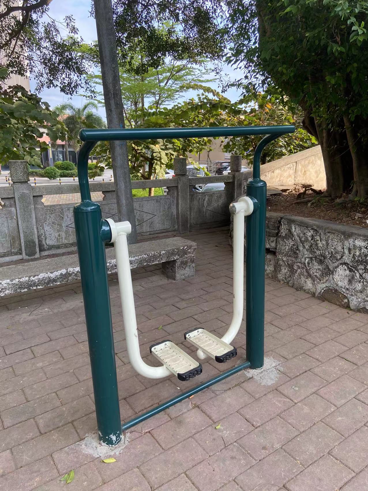 三乡镇茅湾村平安路公园仔(图1)