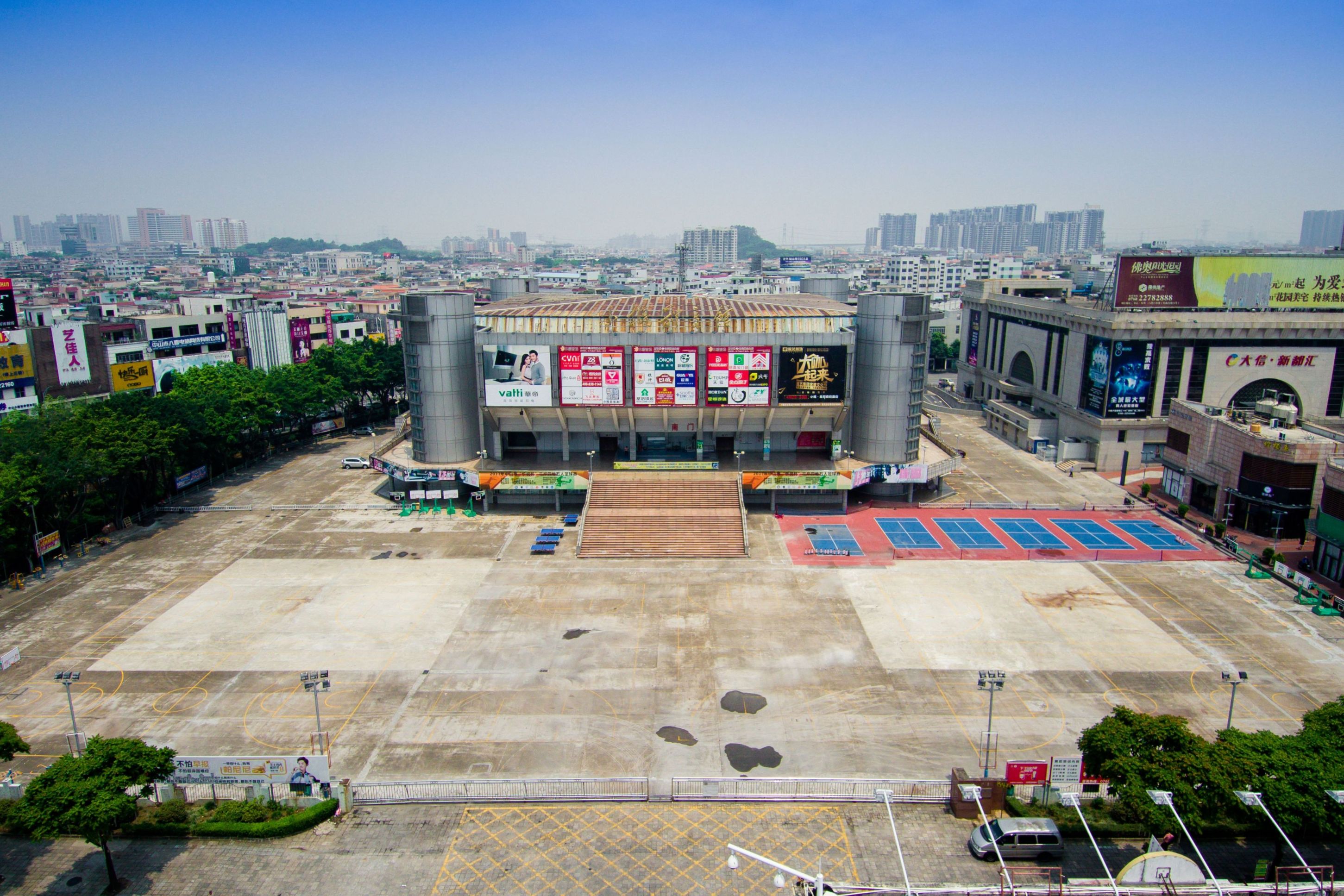 小榄体育馆(图2)