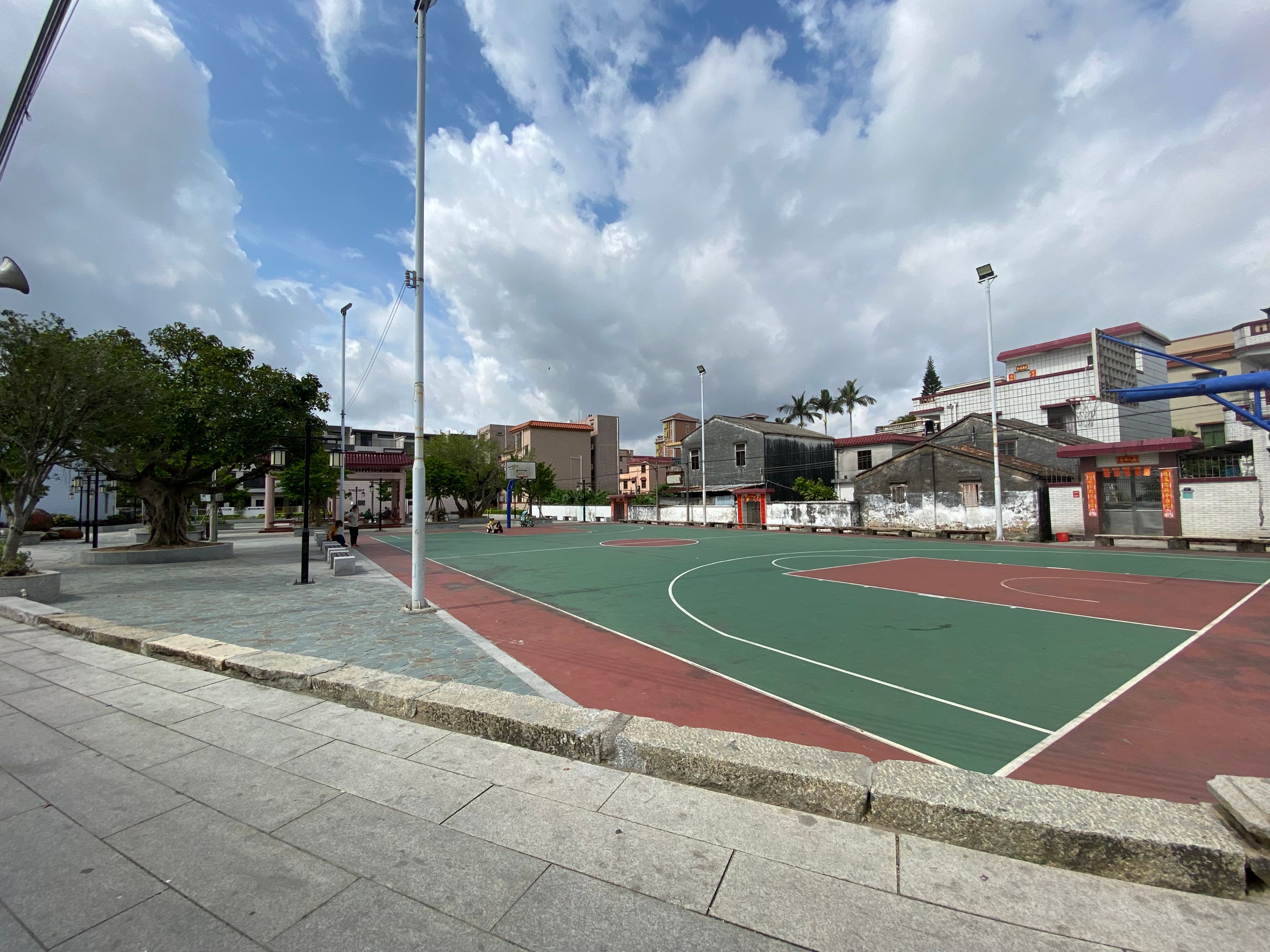 雍陌村东堡公园(图2)