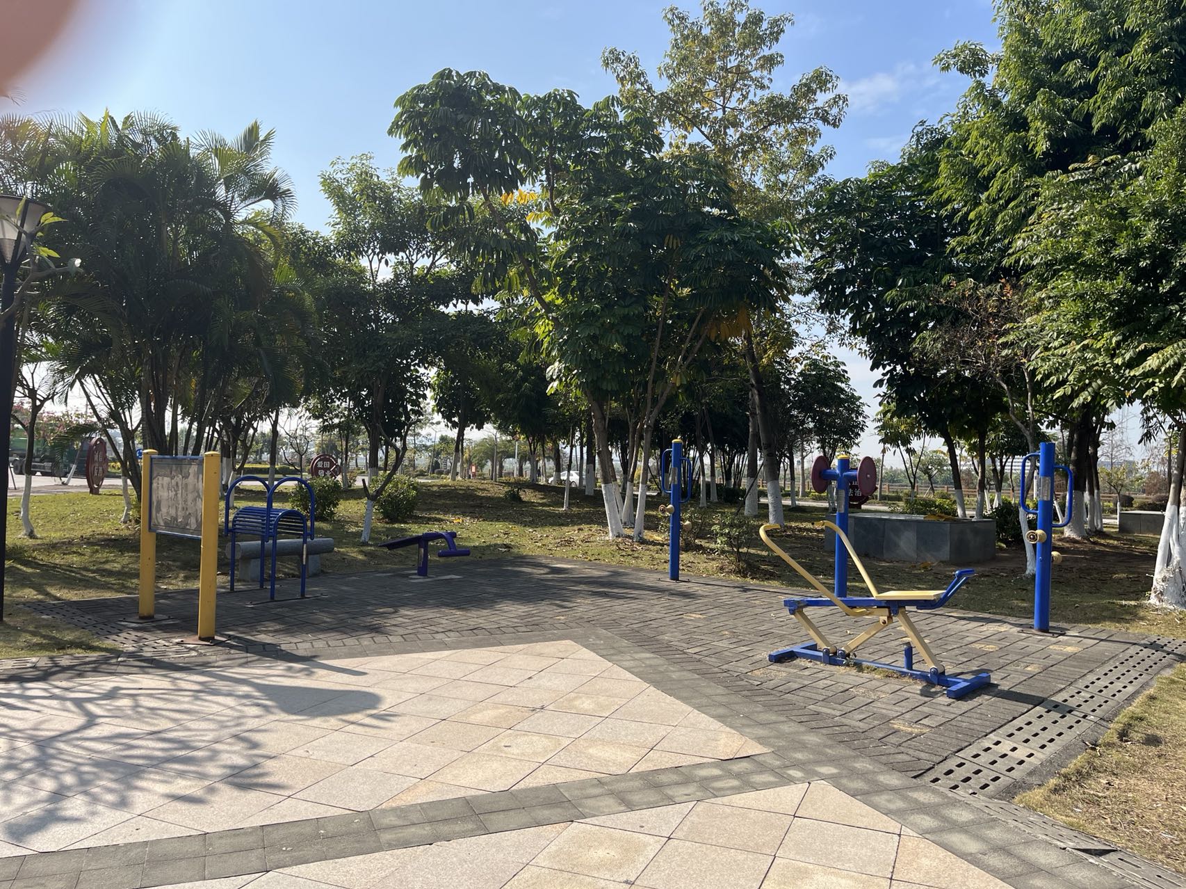 板芙镇全民健身公园(图2)