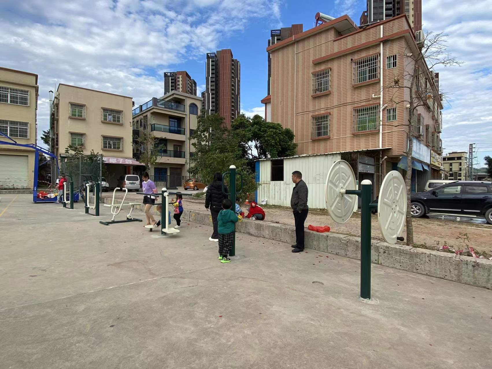 三乡镇茅湾村金湾篮球场(图2) 三乡镇茅湾村金湾篮球场(图2)