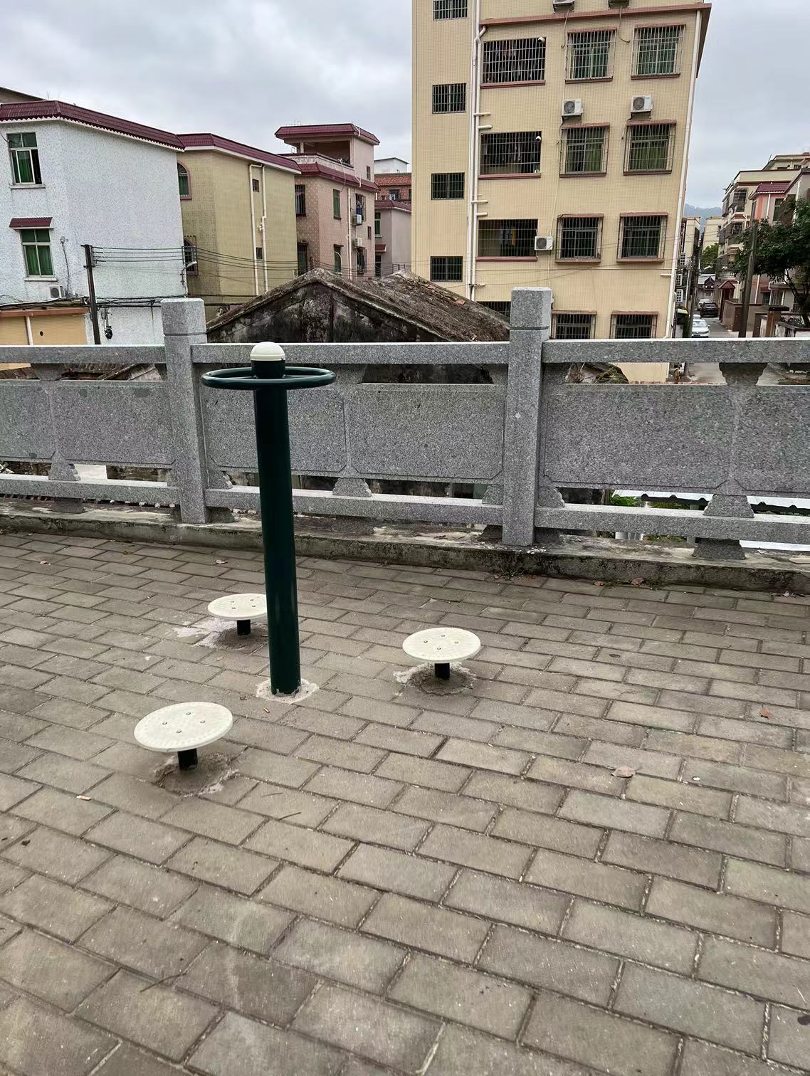 前陇社区居委会南洋亭(图1)