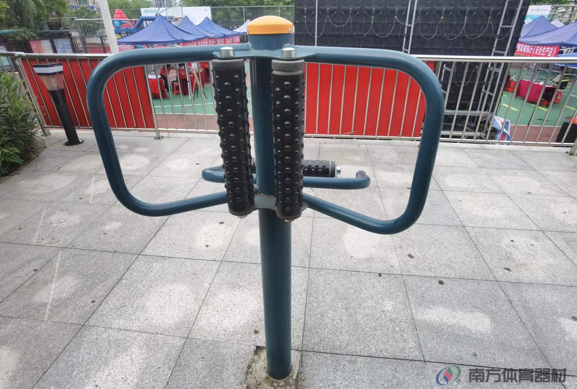 连屏村篮球场(图8)