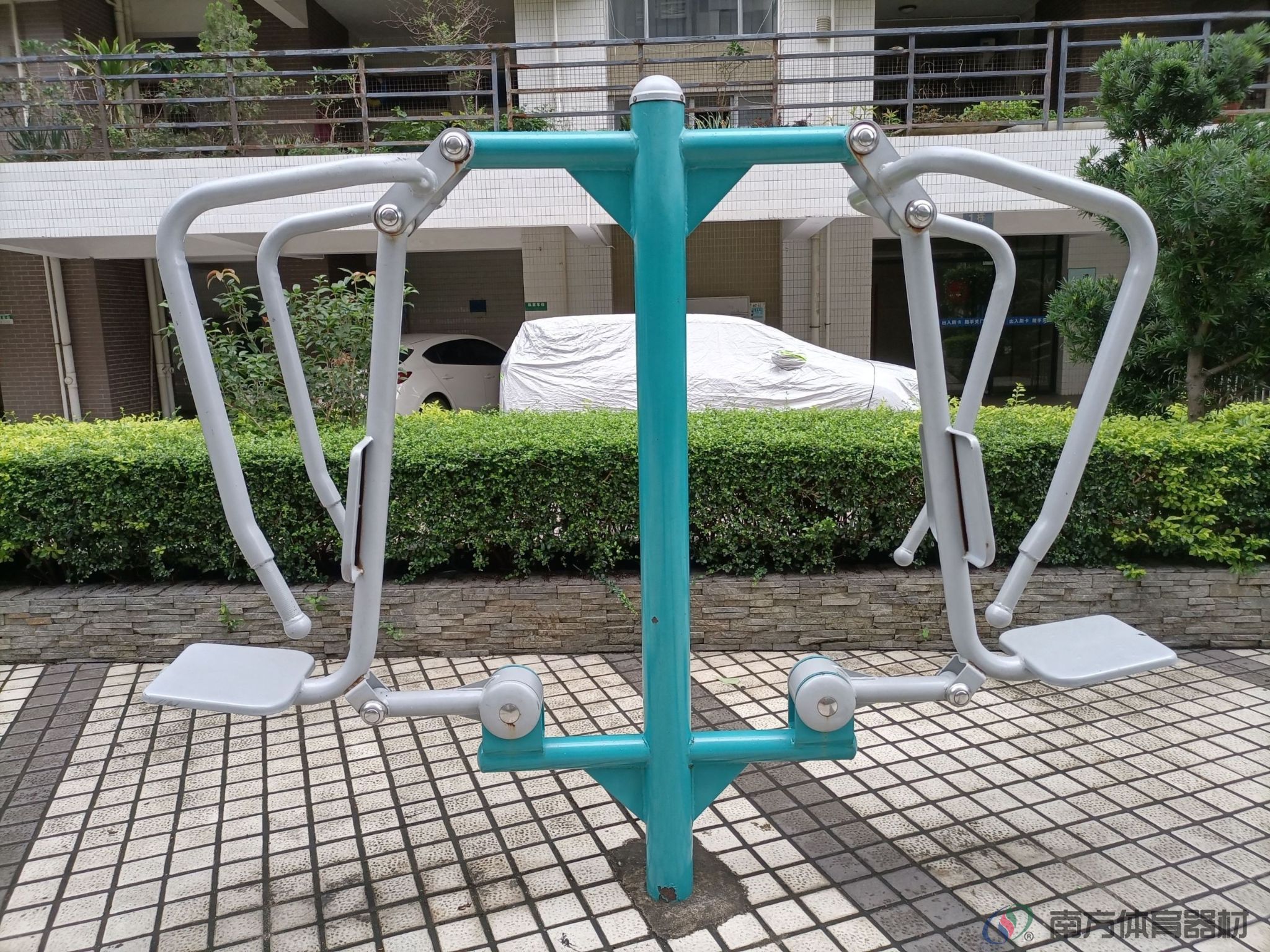 湖光山色小区(图6) 湖光山色小区(图6)