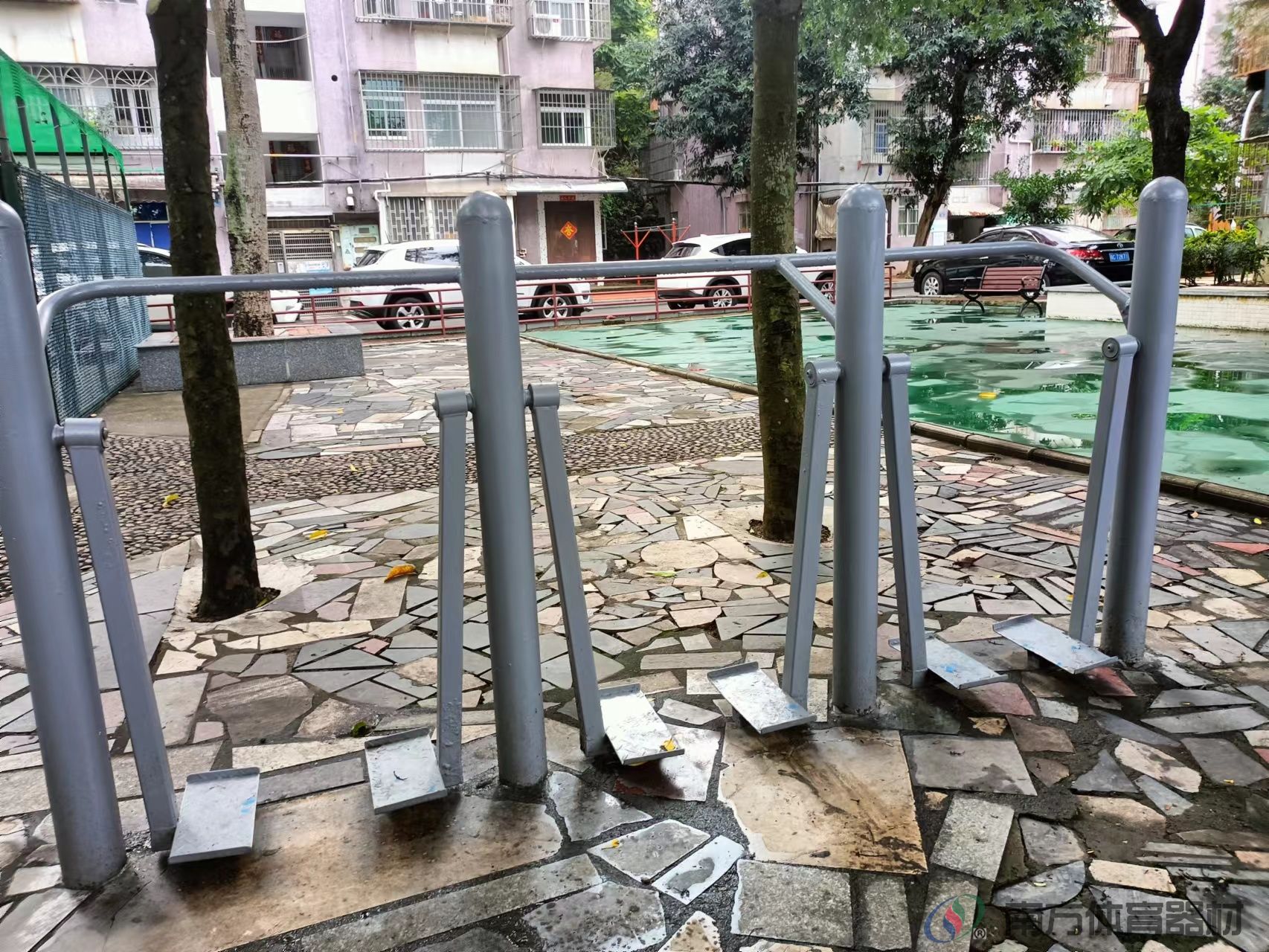 香柠一街社区公园(图2) 香柠一街社区公园(图2)