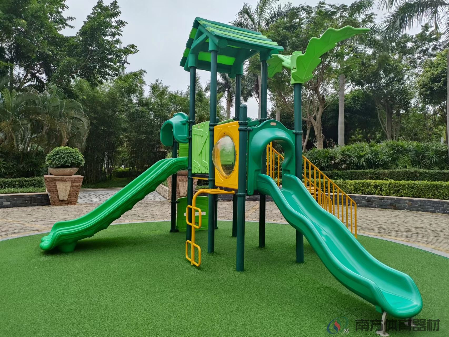 鸿泰休闲广场(图4)