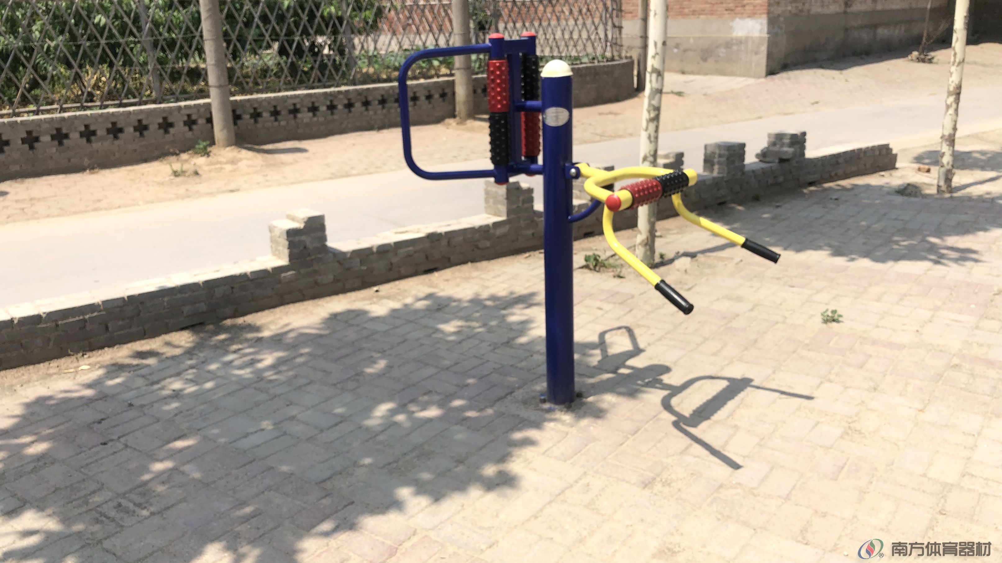 南方体育器材