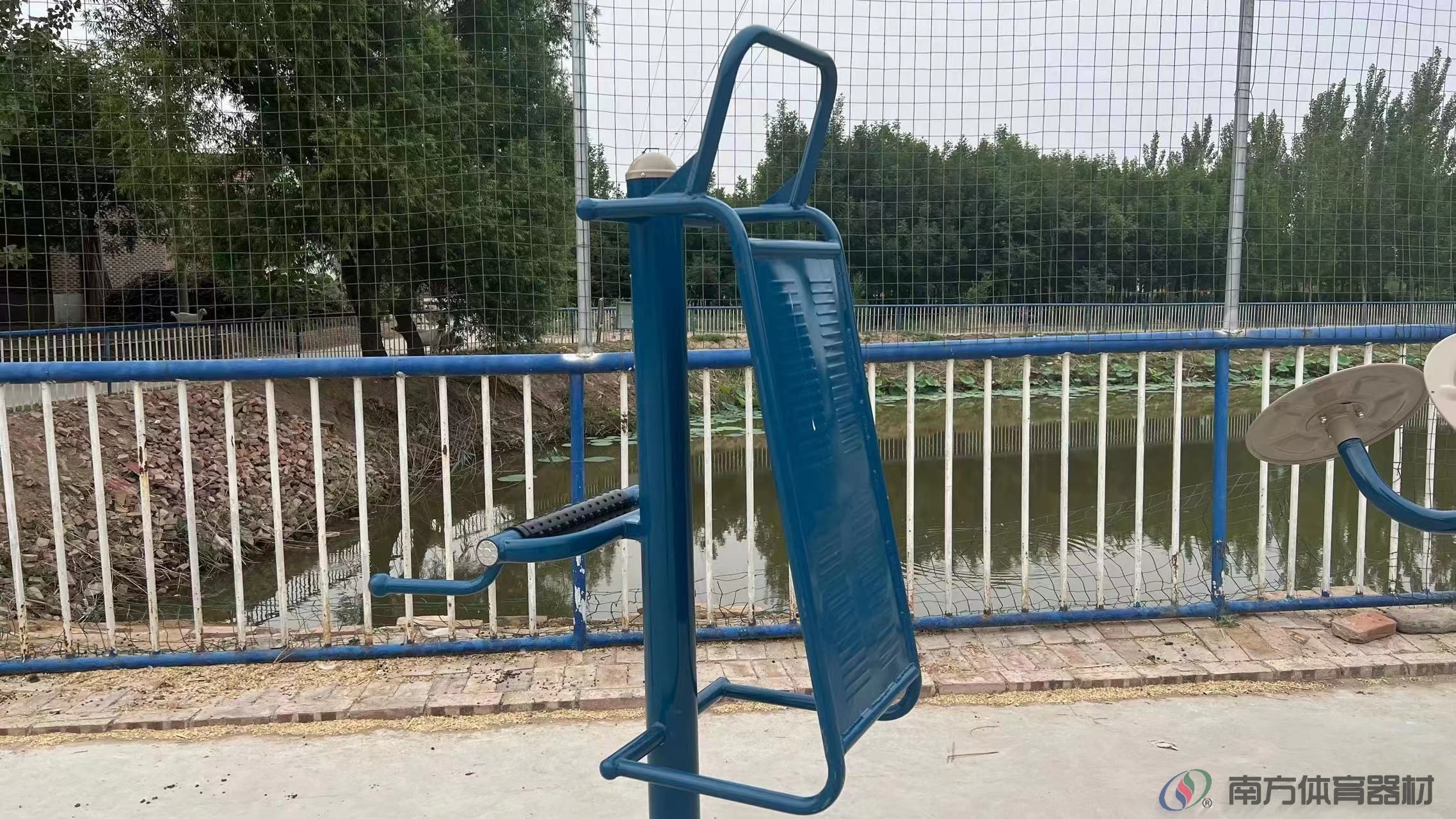 南方体育器材 南方体育器材