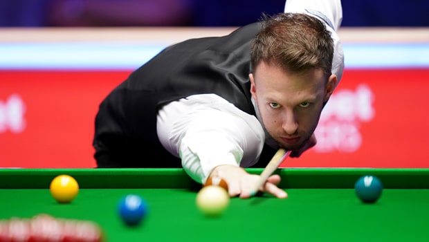 乒乓球台上的风景